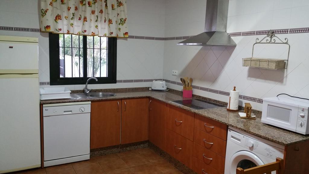 Chalet Las Adelfas Chaparrillo Кониль-де-ла-Фронтера Экстерьер фото